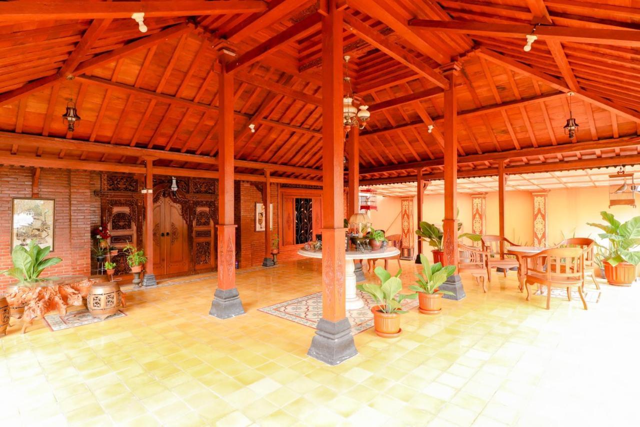 Griya 90Tr Syariah Hotel Ngaglik Exterior photo